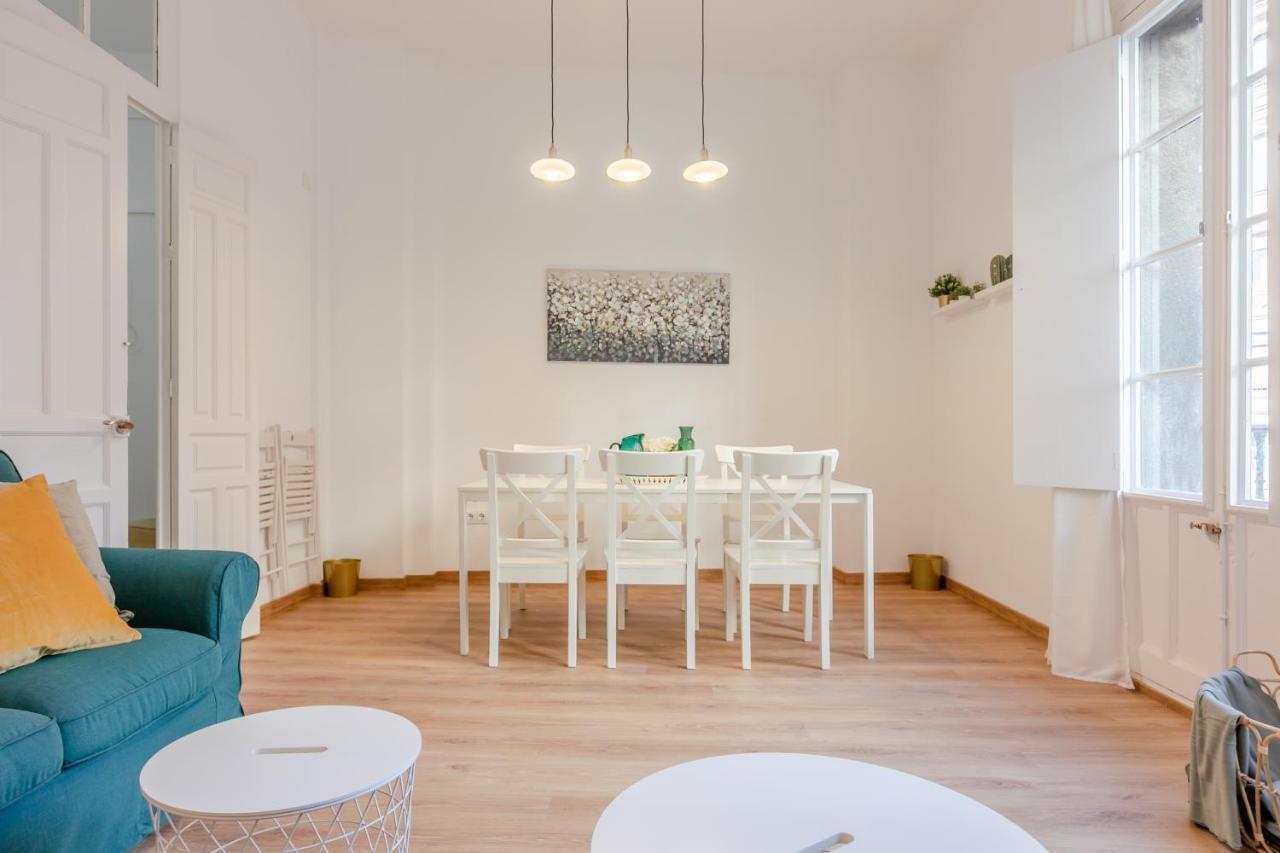 Avanti La Campana, Con Un Balcon Que Te Enamorara Del Ambiente De Sevilla מראה חיצוני תמונה